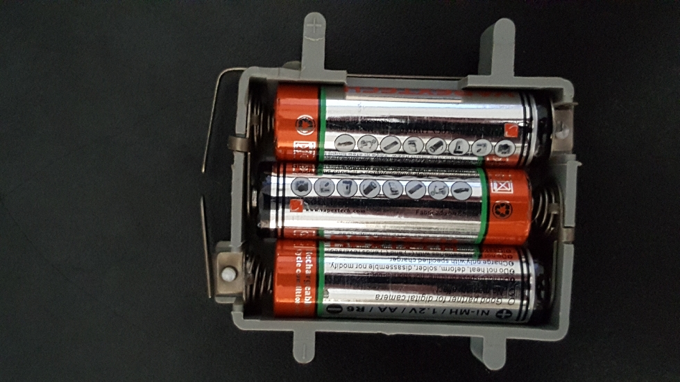 handel Vegen verstoring Platte blok 4,5 volt batterij vervanger/houder aangeboden. - Nederlands  Transistorforum